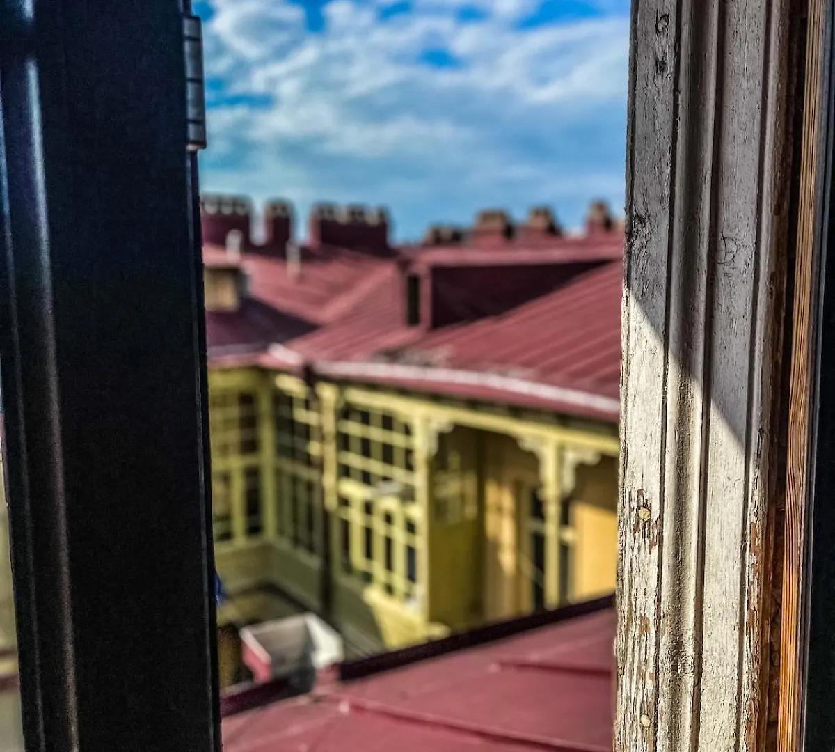 Апартаменты Georgian Sun, Мансарда В Центре Города Tbilisi 0*,  Georgien